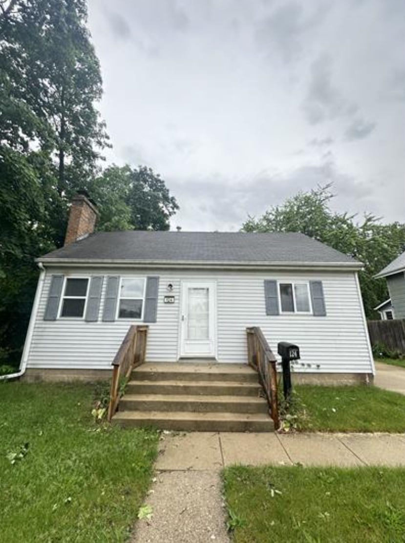 124 Miller St